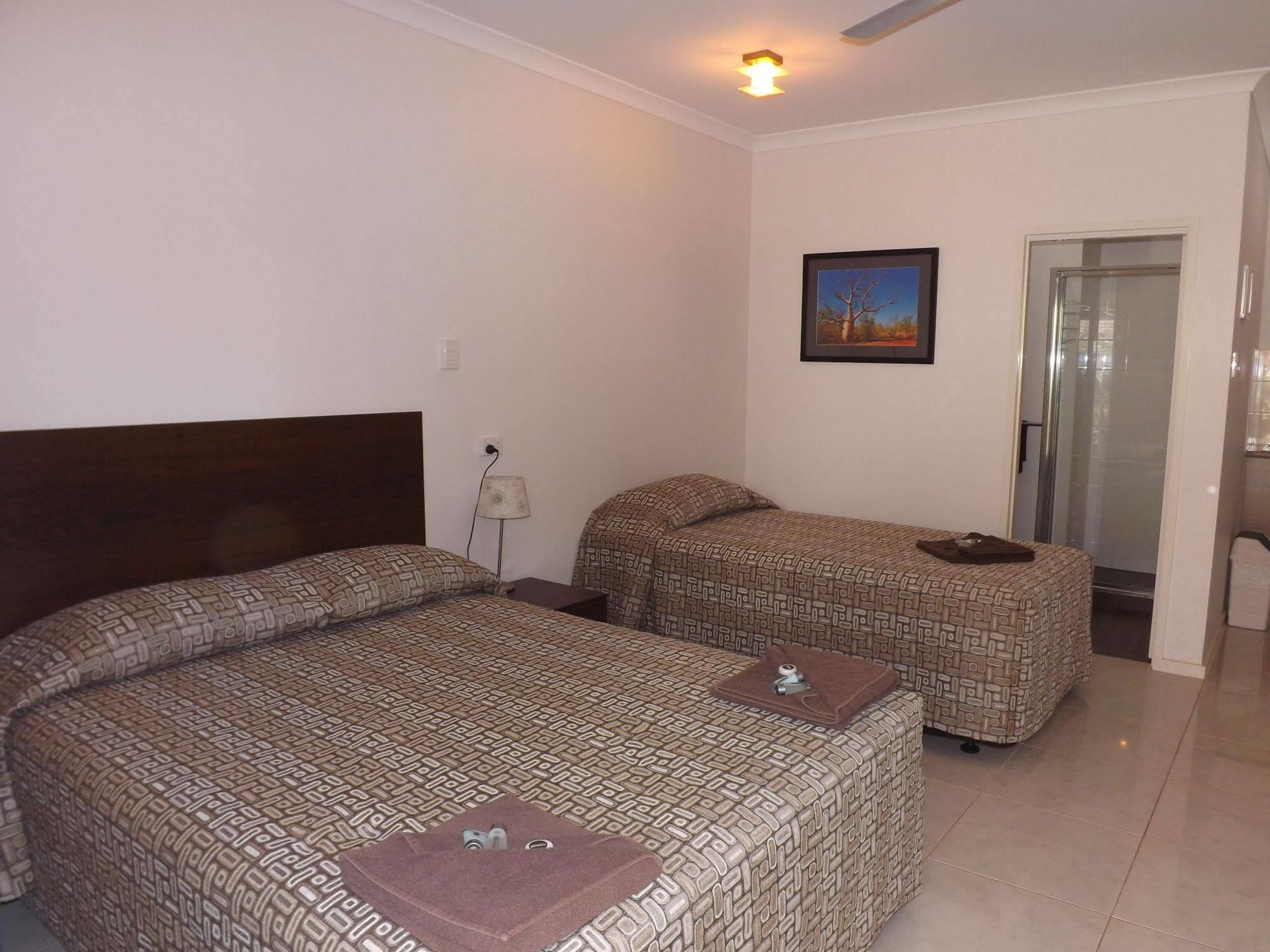 Derby Lodge Motel Luaran gambar